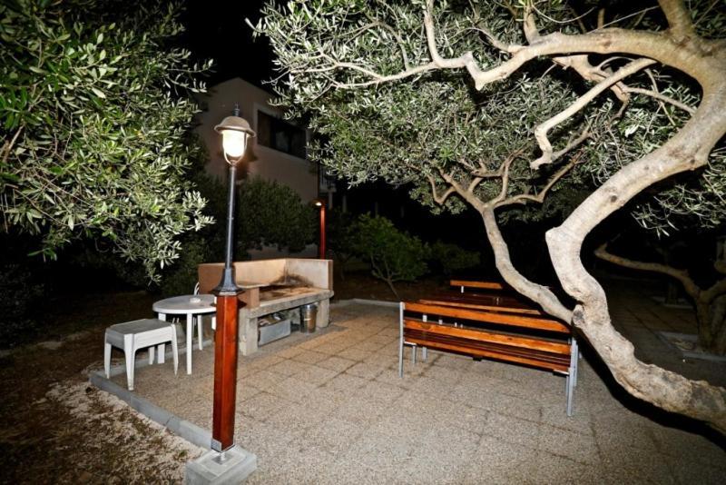 Studio Manora Sucuraj Exterior photo